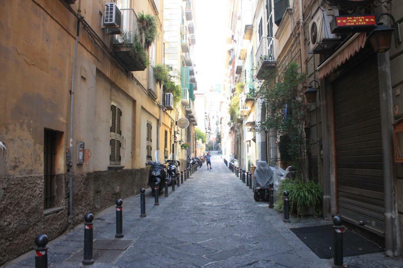 Carafa Apartment Napoli Bagian luar foto